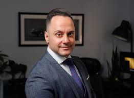 Allen Takhsh, Esq.